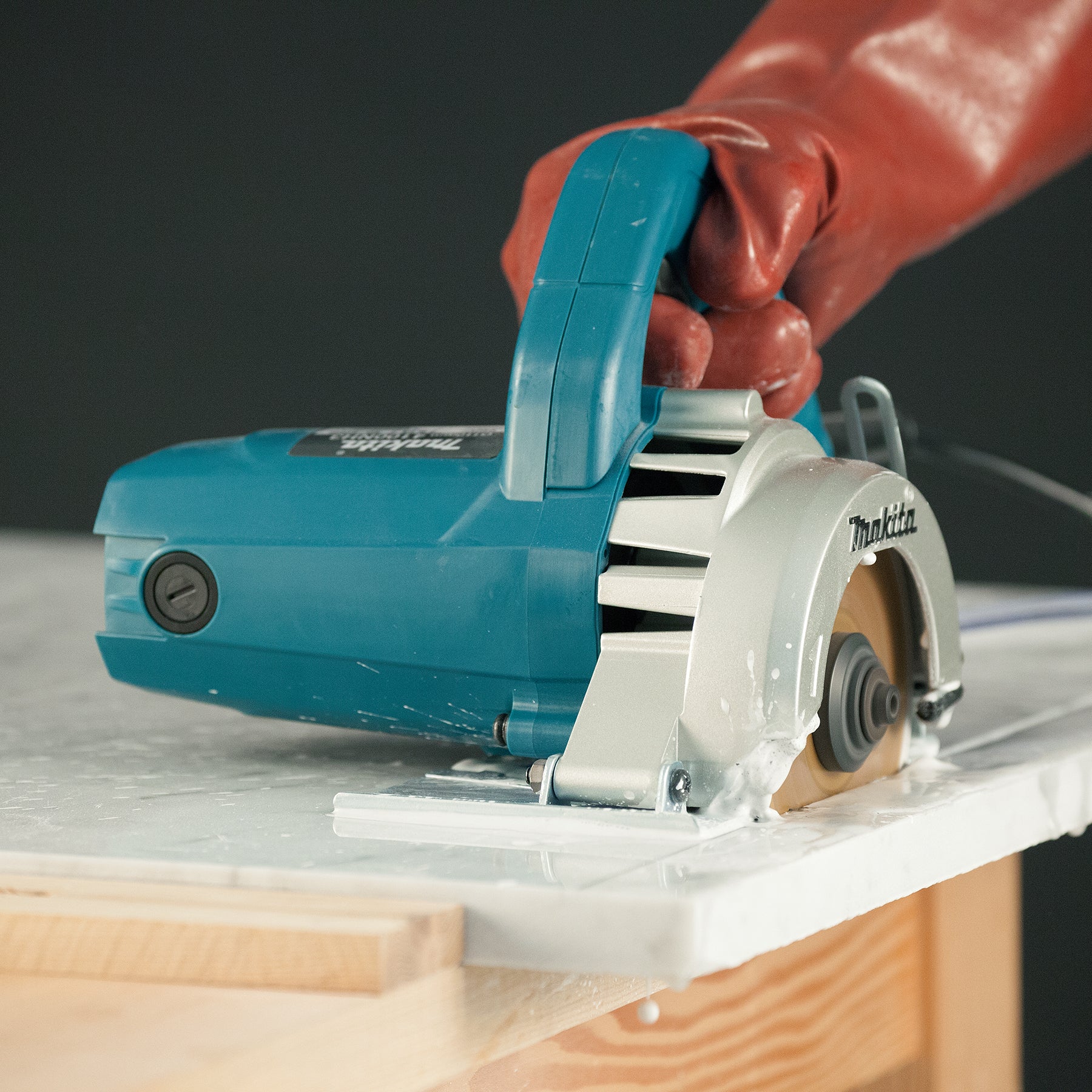Makita 4-3/8" Masonry Saw 4100NH3ZX