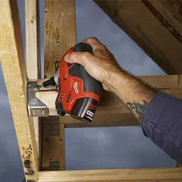 Milwaukee M12™ Cloueuse à paume sans fil (outil seul) 2458-20