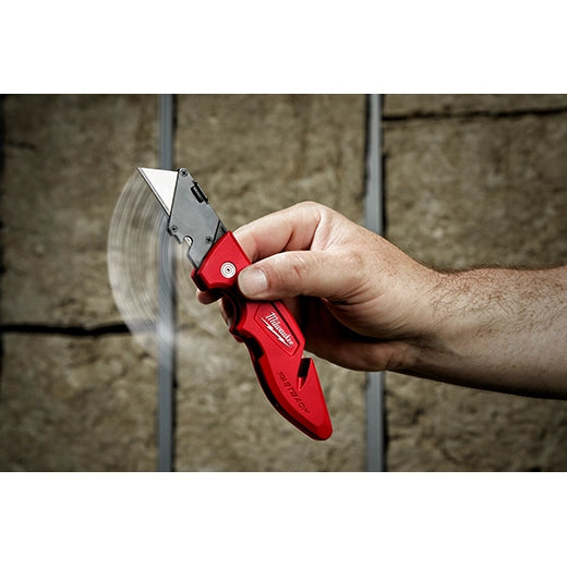 Milwaukee Couteau utilitaire pliable compact FASTBACK™ 48-22-1901