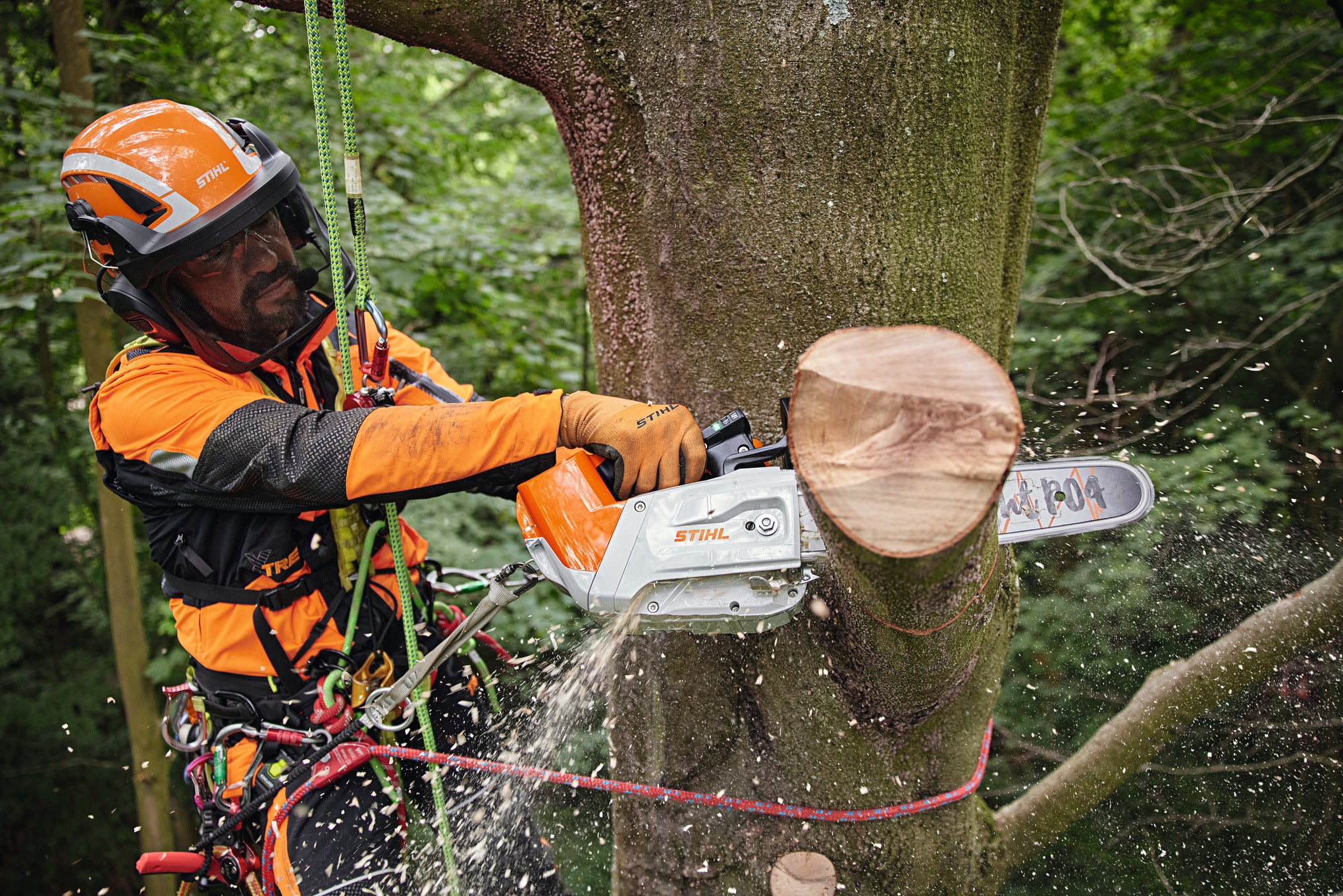 STIHL MSA 220 T SCIE À CHAÎNE 14" (AP) MA012000000