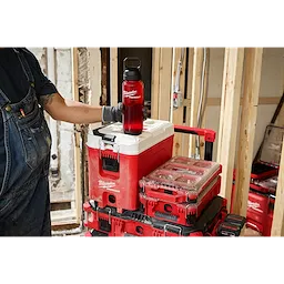 Milwaukee Bouteille PACKOUT™ 34 oz avec couvercle à gorgée 48-22-8372R