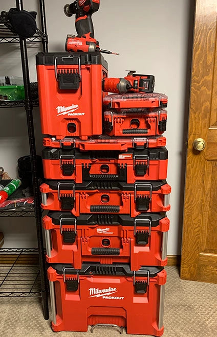 Milwaukee Boîte à Outils Compacte PACKOUT™ 48-22-8422