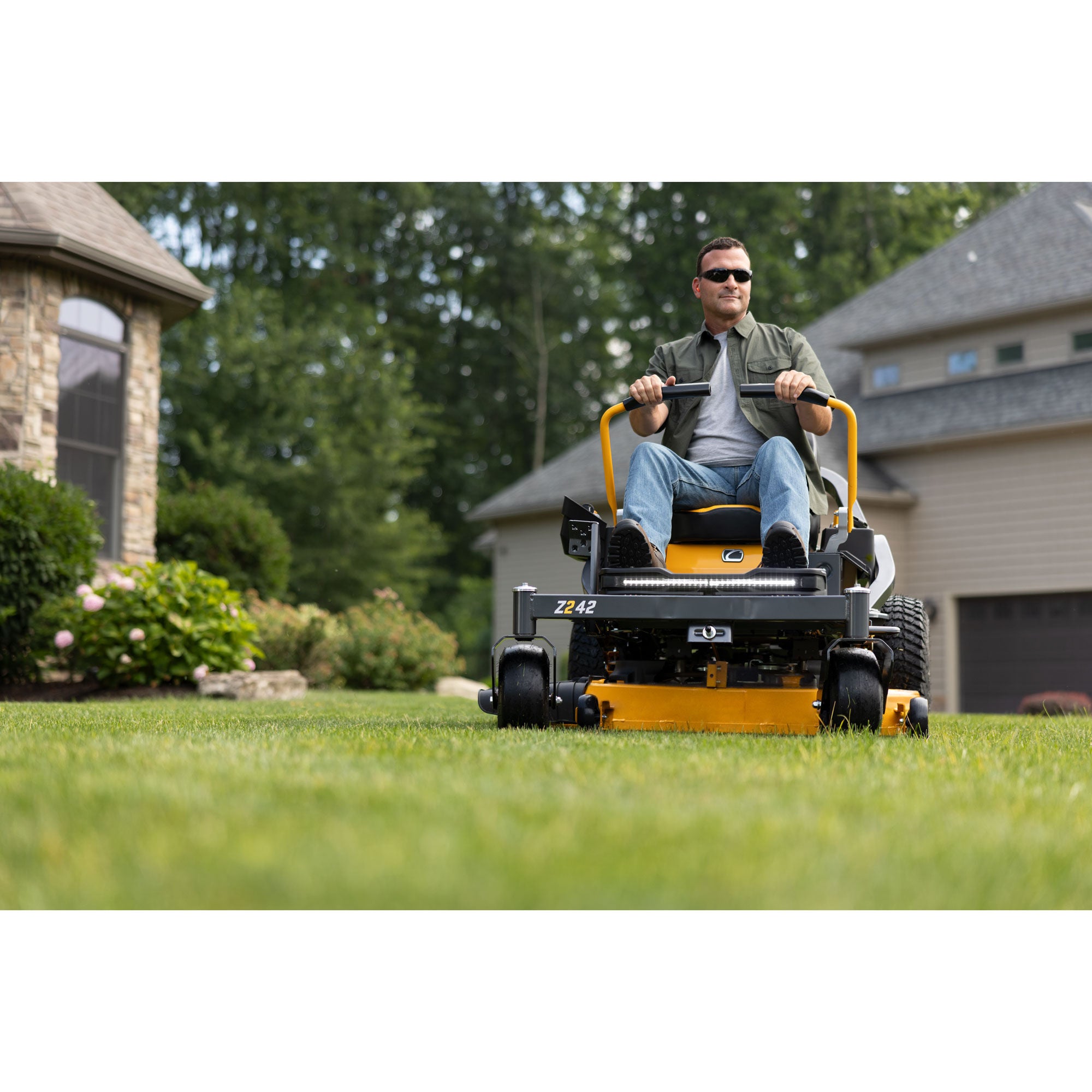 Cub Cadet Z2 42 - Série Ultima™ Z 17BIEAEE596