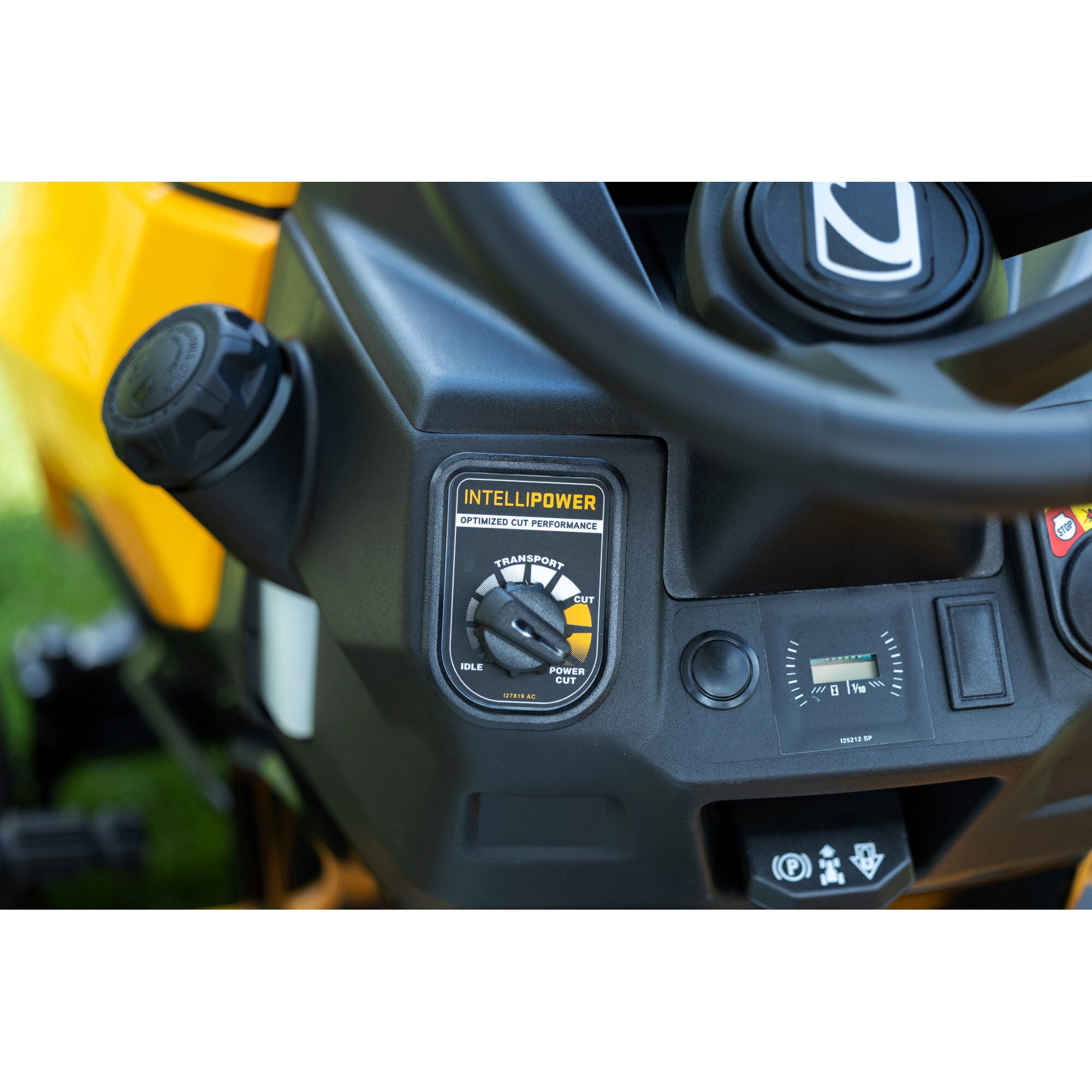 Cub Cadet XT1 LT42 IntelliPOWER® - SÉRIE XT1 ENDURO 13A6A9TS596