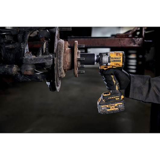 DeWalt Clé à chocs sans fil ATOMIC™ 20V MAX* 3/8 po. avec enclume à bague à crochet (outil seul) DCF923B
