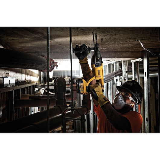 Dewalt 20V MAX* 1 in. Brushless Cordless SDS PLUS D-Handle Rotary Hammer (Tool Only) DCH133B