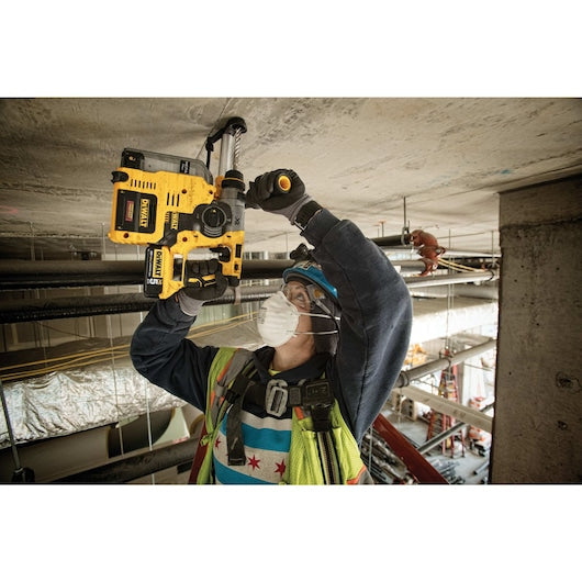 DeWalt Kit de marteau perforateur sans balais SDS PLUS en forme L 1 po. 20V MAX* XR® DCH273P2