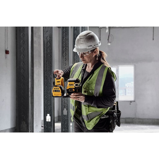 Dewalt 20V MAX* 5-Spot Green Line Laser DCLE34520G