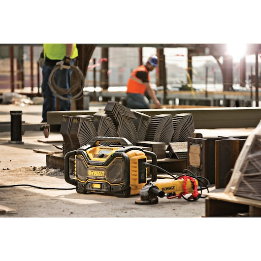 DeWalt Radio Chargeur Bluetooth DCR025