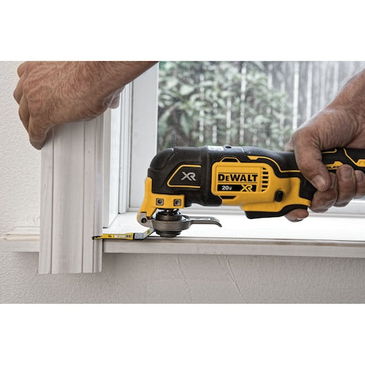 Dewalt 20V MAX* XR® Brushless Cordless 3-Speed Oscillating Multi-Tool Kit (2.0 Ah Battery) DCS356D1