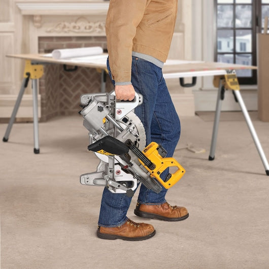 Dewalt 20V MAX* 7-1/4 in. Sliding Miter Saw Kit DCS361M1