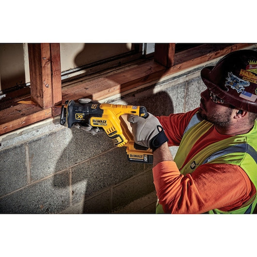 Dewalt 20V MAX* XR® Brushless Compact Reciprocating Saw (Tool Only) DCS367B