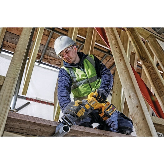 Dewalt FLEXVOLT® 60V MAX* Brushless Cordless Reciprocating Saw Kit DCS389X2