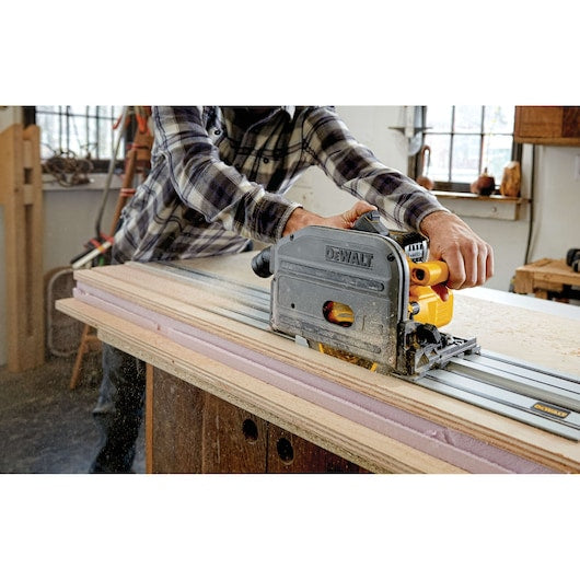 DeWalt DCS520B Scie à rail sans balais 60V MAX* 6-1/2 po (outil seul) DCS520B