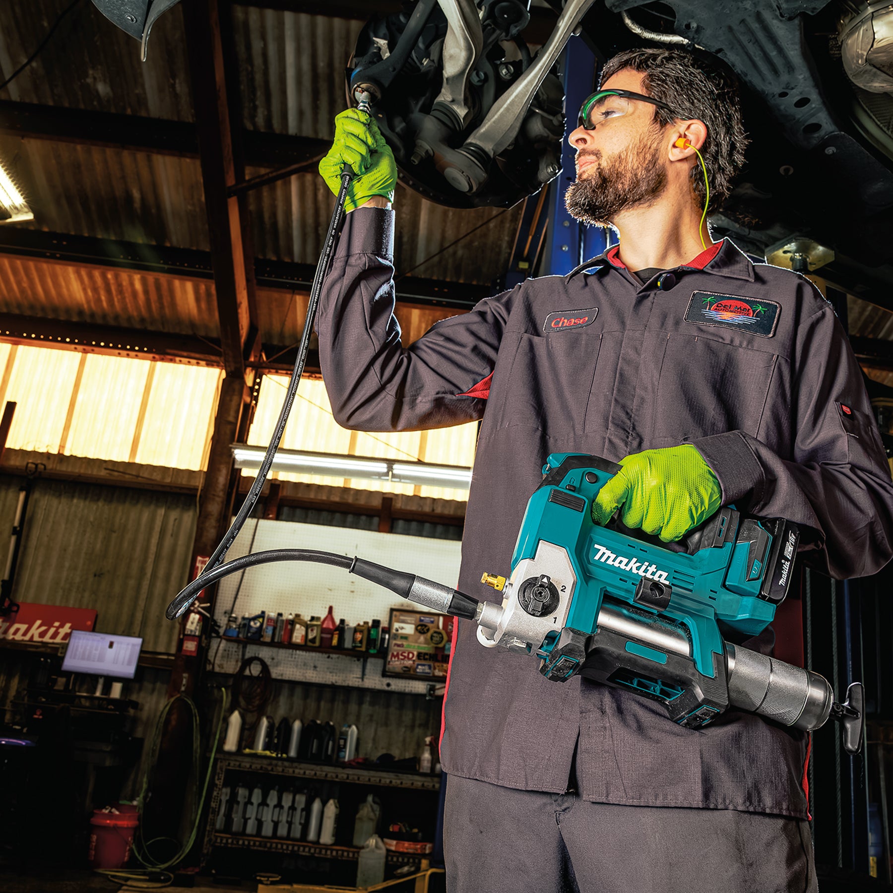 Makita Pistolet à graisse 18V LXT, outil seul DGP180Z