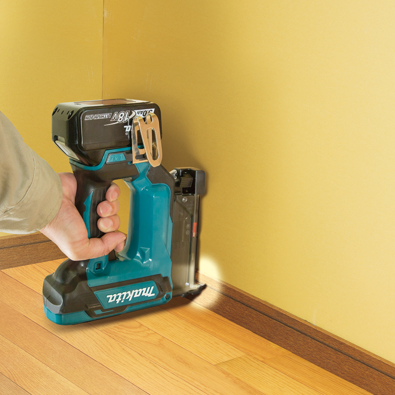 Makita Cloueuse à pointes 23 ga 1-3/8" 18V LXT, outil seul DPT353Z