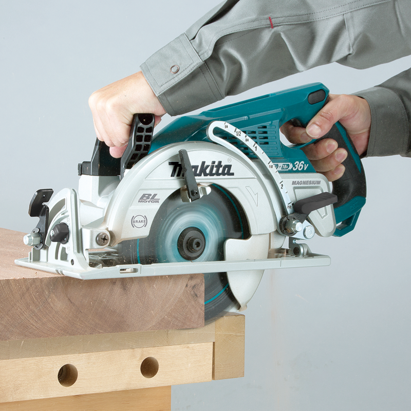 Makita 36V(18Vx2) LXT Brushless 7-1/4" Circular Saw, Tool Only DRS780Z