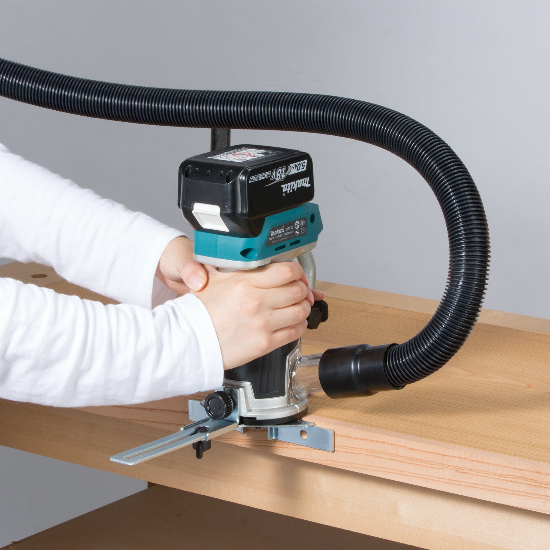 Makita 18V LXT Brushless Router w/Dust Extraction, Tool Only DRT50ZX4
