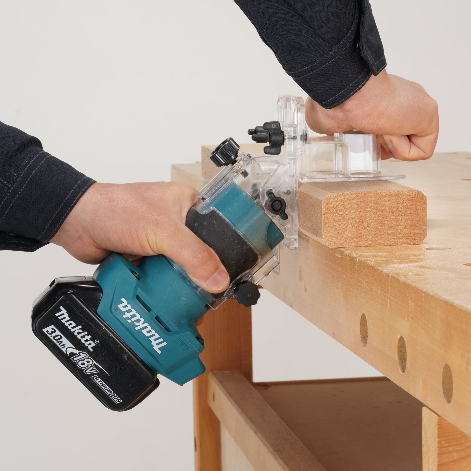Makita Défonceuse Sans Fil LXT 18V Sans Balais 1/4", Machine Seule DRT52Z