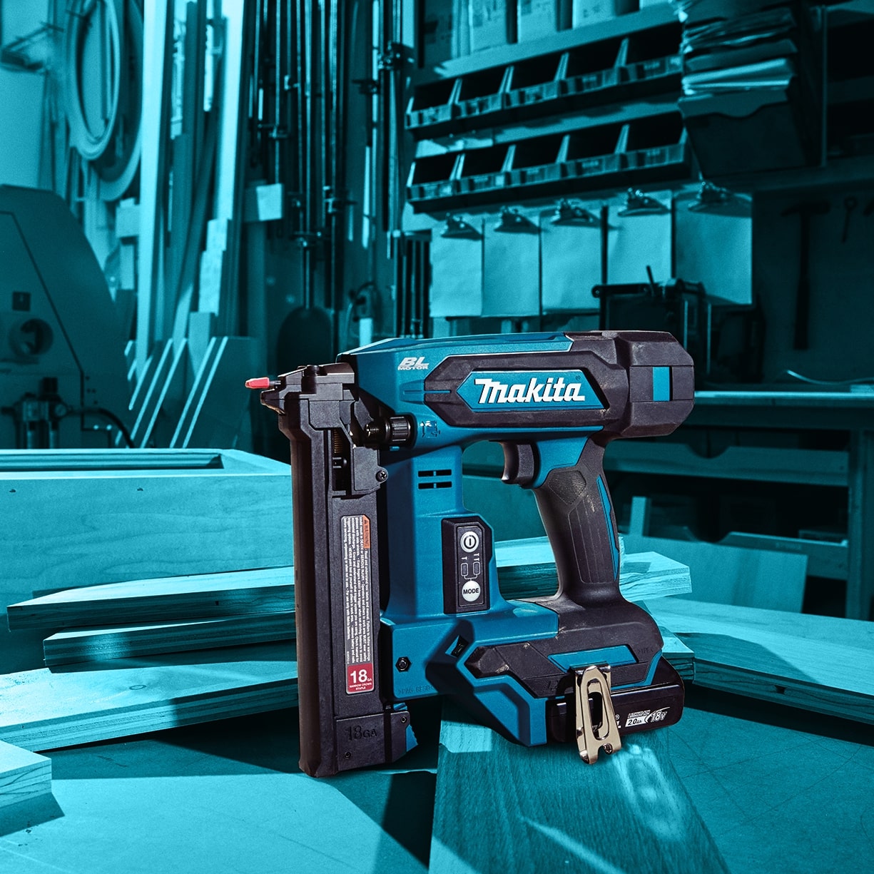 Makita Agrafeuse à couronne étroite 18V LXT sans balais 1-1/2" 18 ga, outil seul DST630Z
