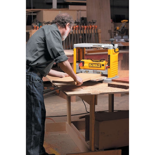 Dewalt DW734 12-1/2 in. Thickness Planer With 3-Knife Cutter-Head DW734
