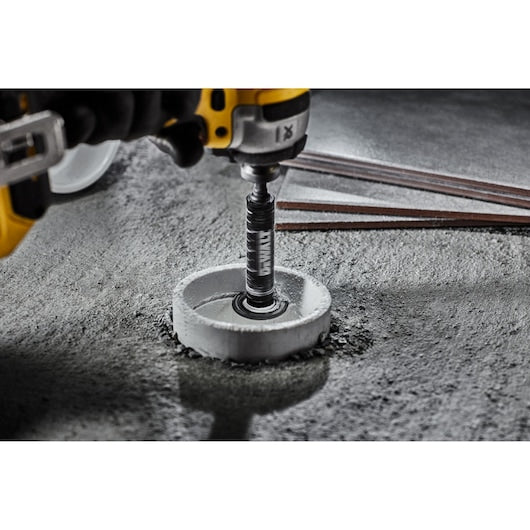 Dewalt IMPACT CONNECT™ Inside PVC Pipe Cutter DWAIPCIR