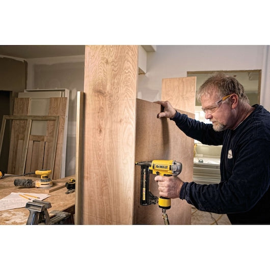 Dewalt 18ga Finish Stapler DWFP1838
