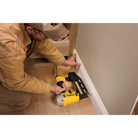 Dewalt 16ga Precision Point™ Finish Nailer DWFP71917