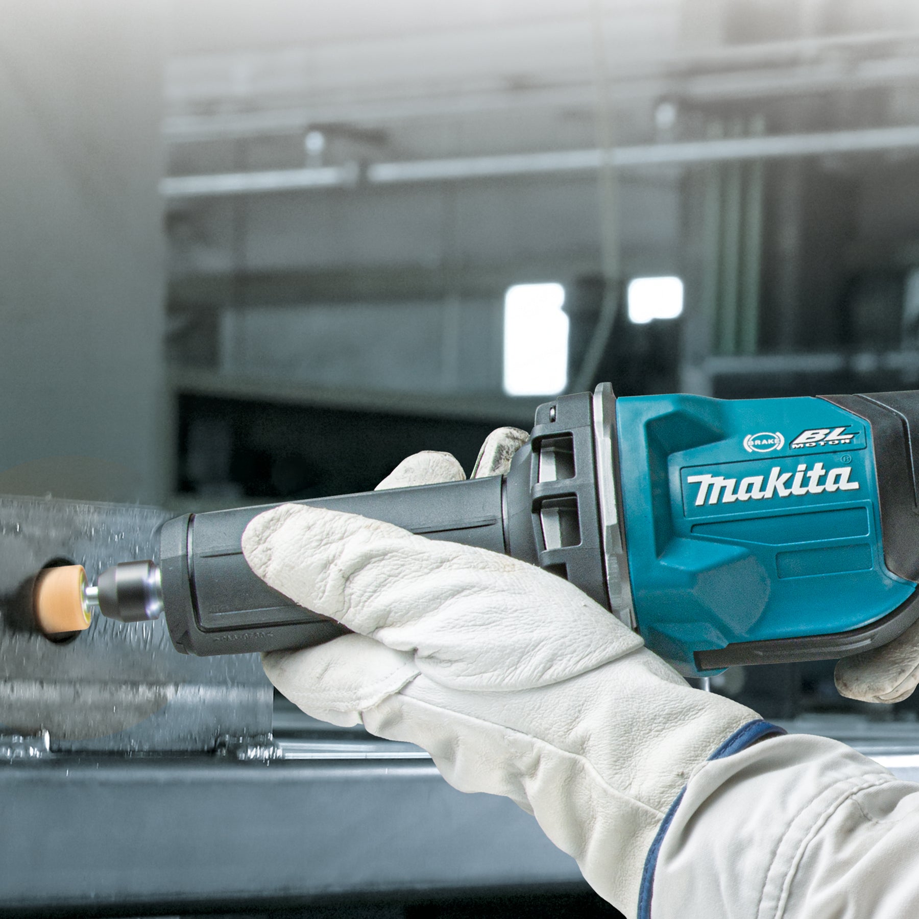 Makita Meuleuse droite 1/4" sans balais 40Vmax XGT avec interrupteur palette, outil seul GD002GZ