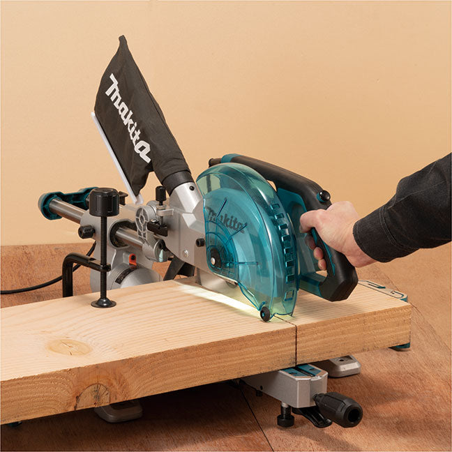 Makita 8-1/2" Sliding Compound Mitre Saw w/LED Cut Line LS0816F