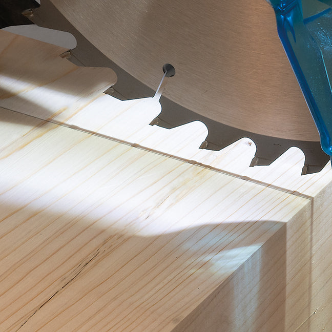 Makita Scie à onglets coulissante 10" avec guide de coupe LED LS1110F