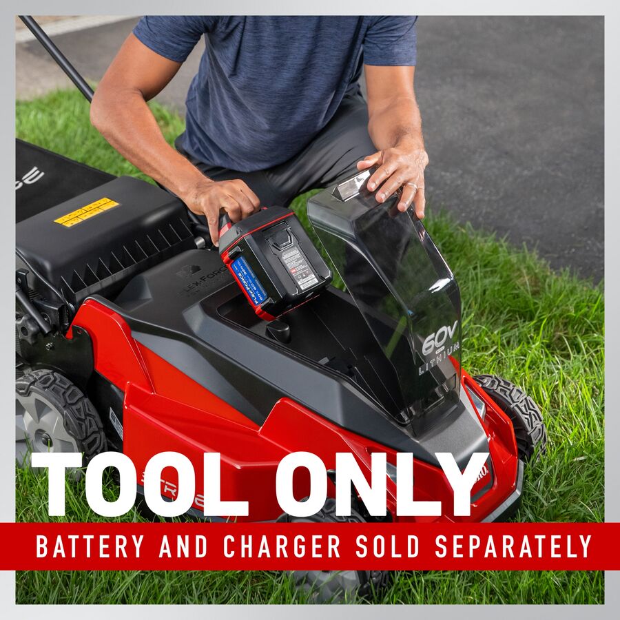 Toro Tondeuse autotractée Stripe® 21 po (53 cm) 60V MAX* - Batterie non incluse 21621T