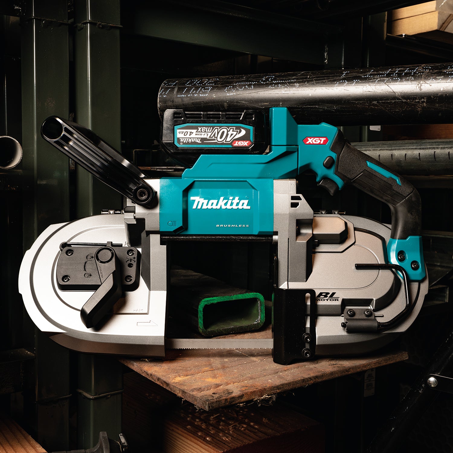 Makita 40Vmax XGT Brushless Portable Band Saw, 4.0Ah x1Kit PB002GM101