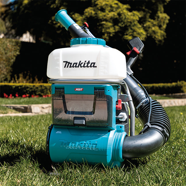 Makita 40Vmax XGT Brushless 15 L Backpack Mist Blower, 8.0Ah x2Kit PM001GL201