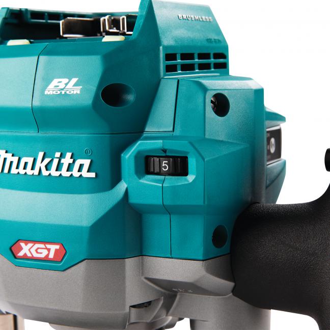 Makita Défonceuse plongeante sans balais 1/2" 40Vmax XGT avec AWS, outil seul RP001GZ01