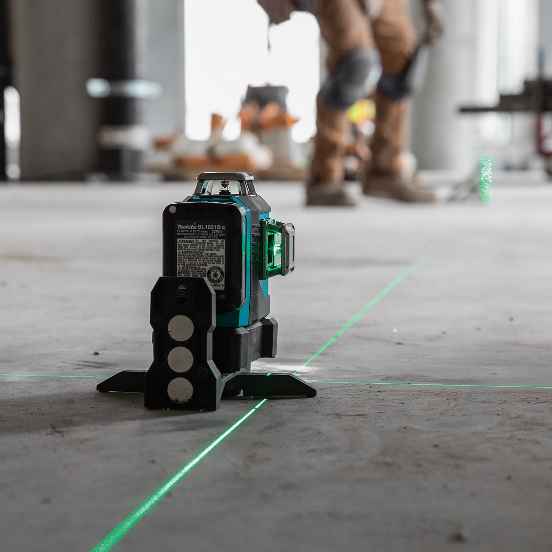 Makita Laser multi-lignes vert 12Vmax CXT, 2.0Ah x1Kit SK700GDWAJ