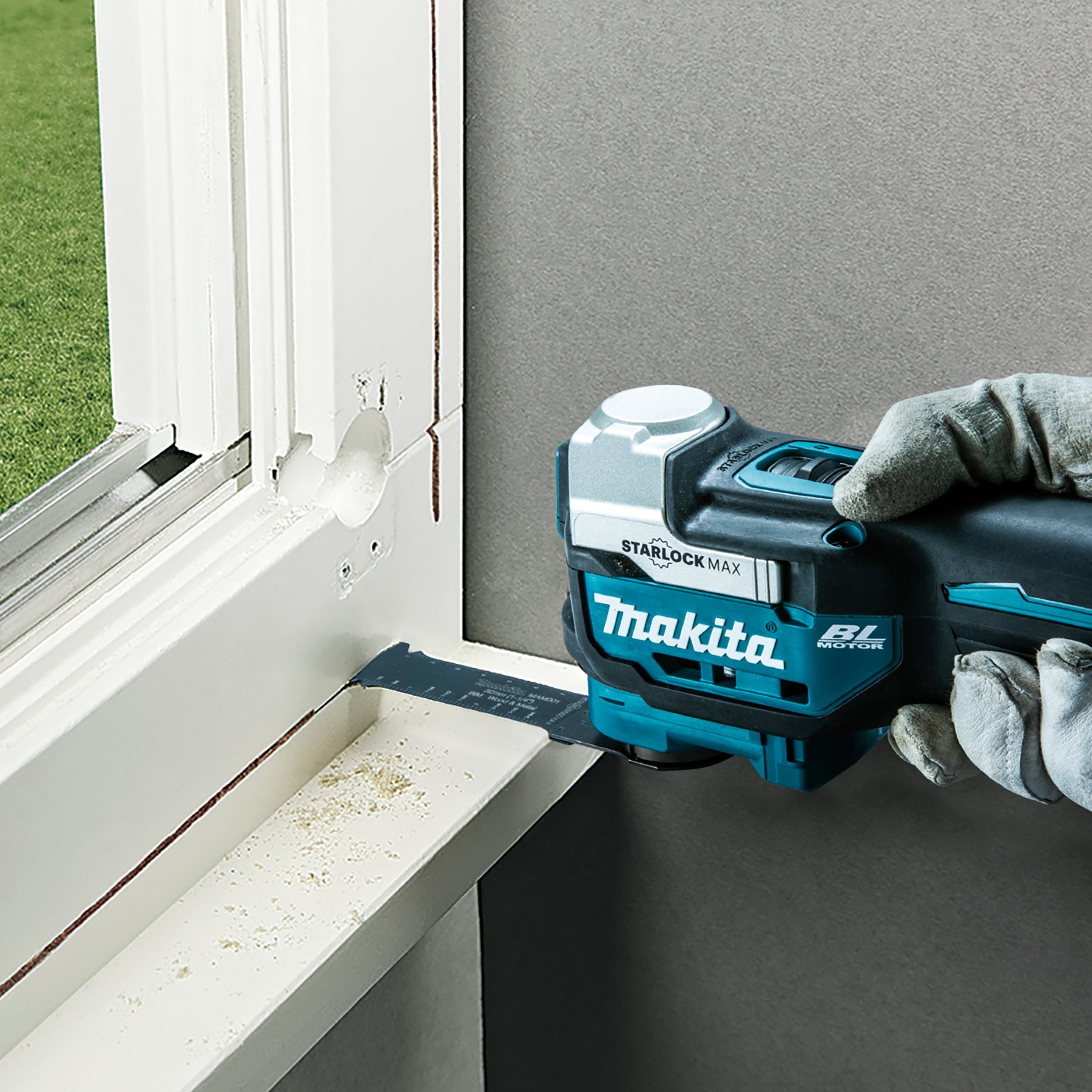 Makita 40Vmax XGT Brushless Toolless Multi Tool w/AVT and Accessory kit , Tool Only TM001GZ01