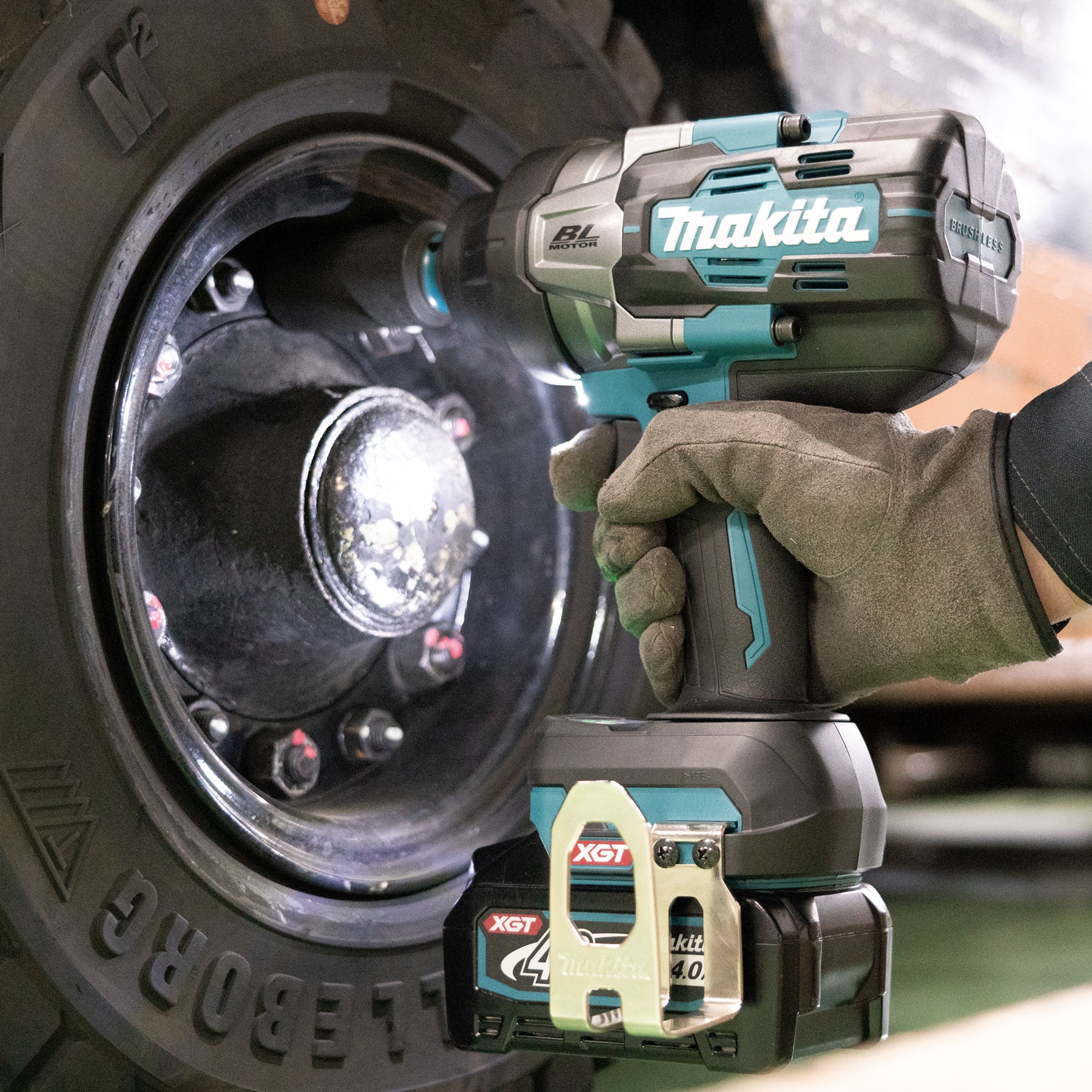 Makita Clé à chocs haute couple sans balais 1/2" 40Vmax XGT, outil seul TW003GZ