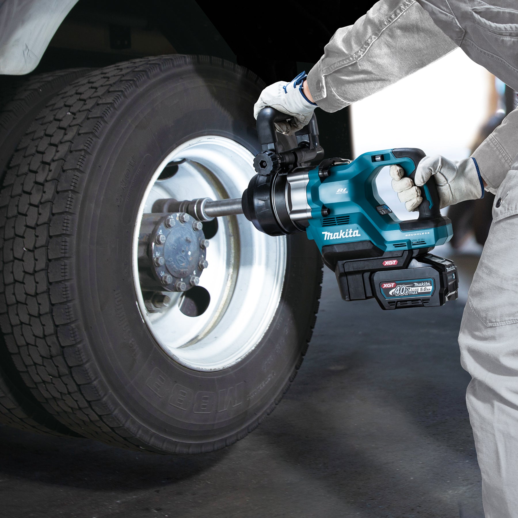 Makita 40Vmax XGT Brushless 1" Long Anvil Impact Wrench, Tool Only TW010GZ