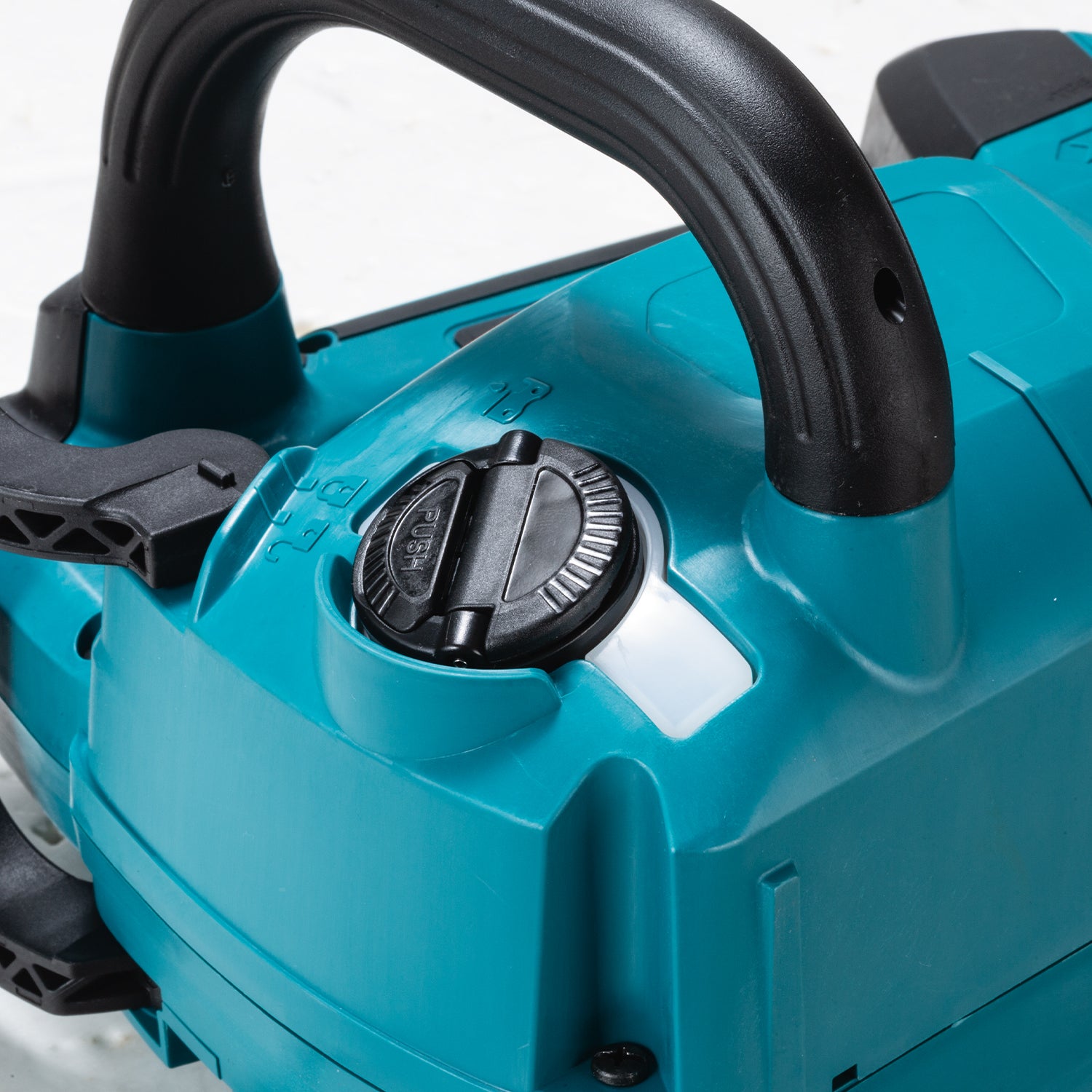 Makita 40Vmax XGT Brushless 16" Top Handle Chainsaw, 4.0Ah x1Kit UC005GM101