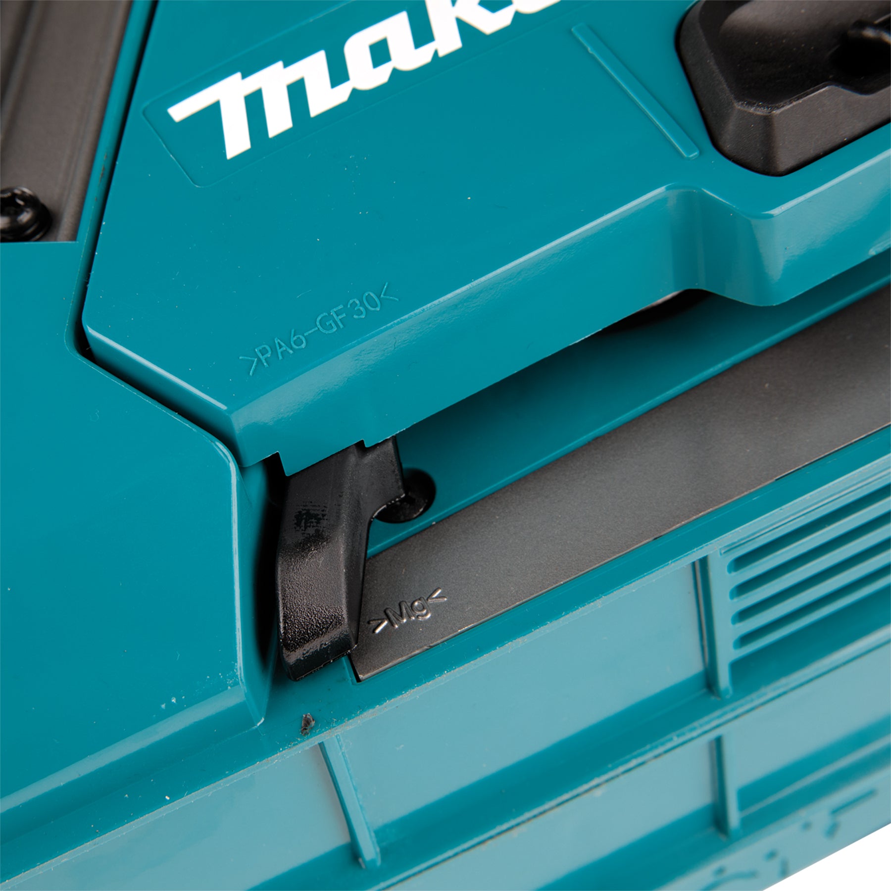 Makita 40Vmax XGT Brushless 18" Rear Handle Chainsaw, Tool Only UC013GZ01