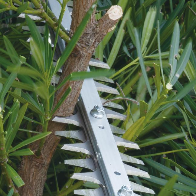 Makita 40Vmax XGT Brushless 24" Pole Hedge Trimmer, Tool Only UN001GZ