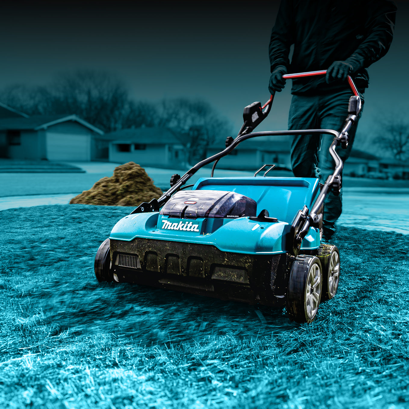 Makita 40Vmax XGT Brushless 15" Dethatcher/Scarifier, Tool Only UV001GZ