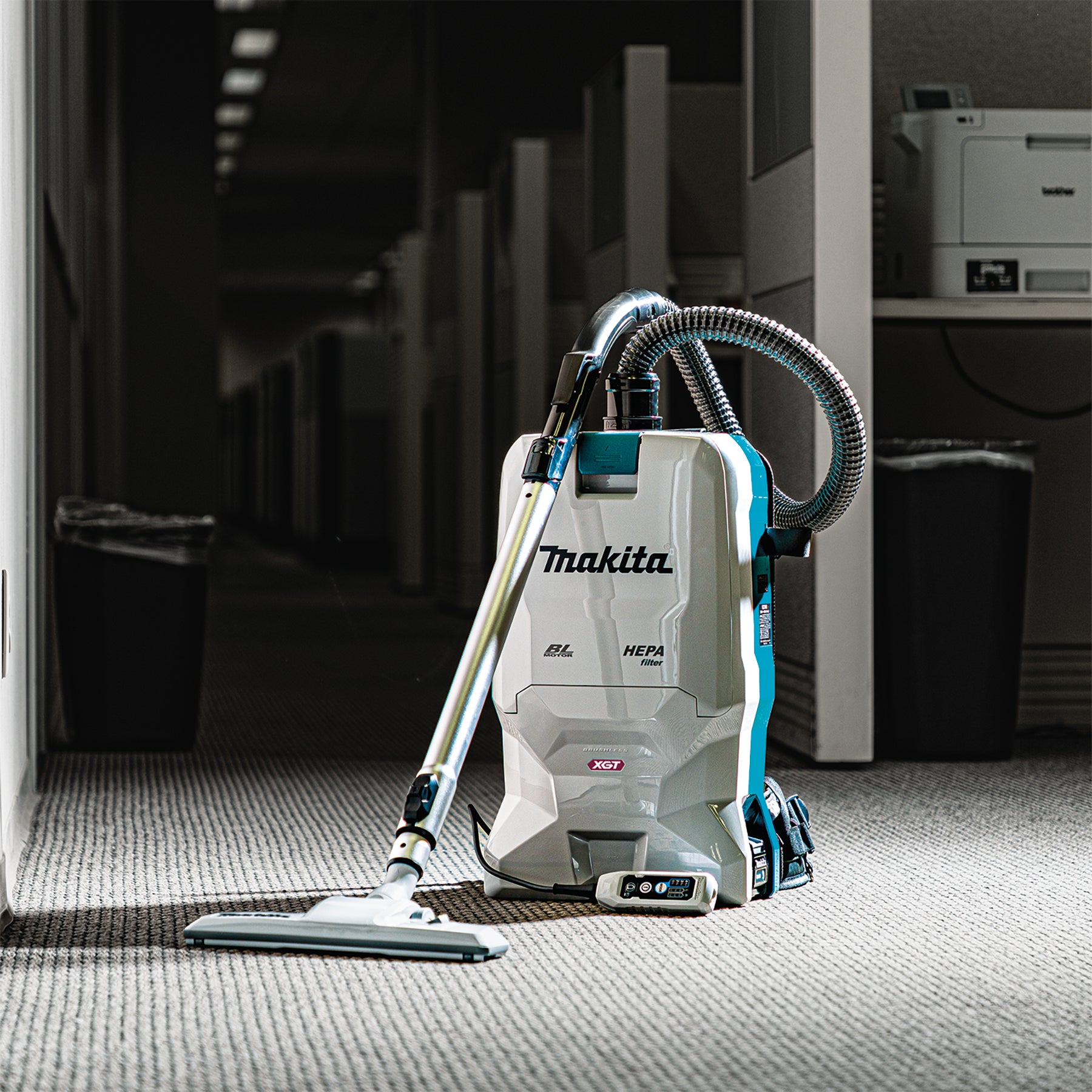 Makita 40Vmax XGT Brushless 6 L Backpack Vacuum Cleaner, Tool Only VC011GZ02