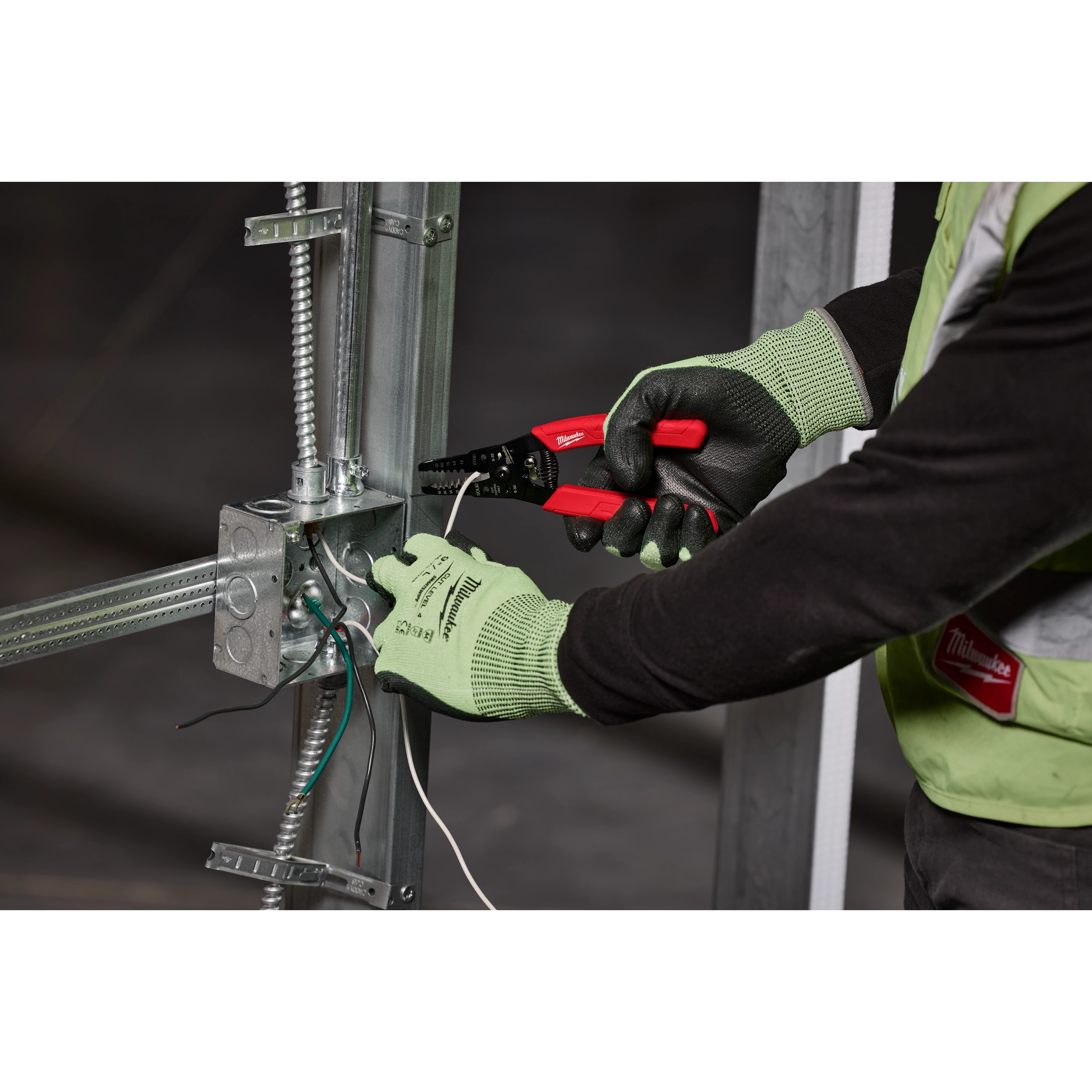 Milwaukee Pince à dénuder et coupe‑fil Comfort Grip 10‑20 AWG 48-22-3050