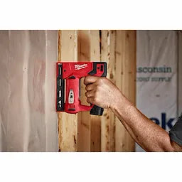 Milwaukee Agrafeuse à couronne 3/8" M12™ 2447-20
