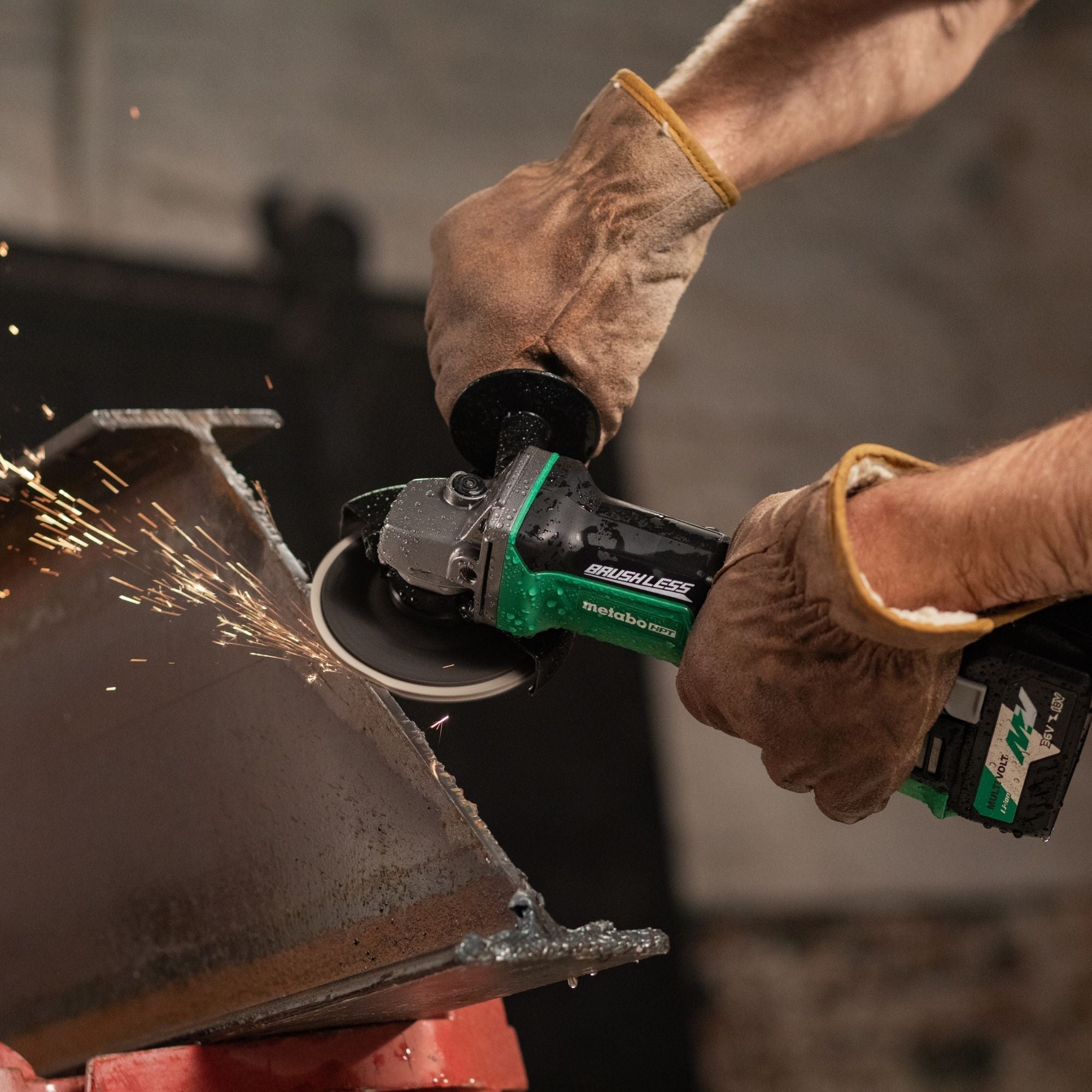 Metabo Meuleuse d'angle sans balais 18 V 4-1/2 pouces (corps uniquement) | Metabo HPT G18DBALQ4 G18DBALQ4