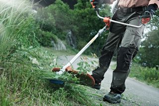 Husqvarna 122RJ Gas Brushcutter 970732503