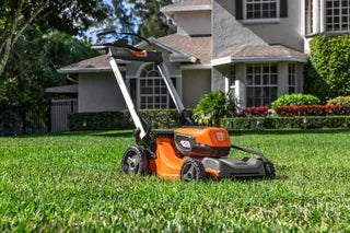 Husqvarna Husqvarna Lawn Xpert™ LE-322R avec batterie et chargeur 970607602